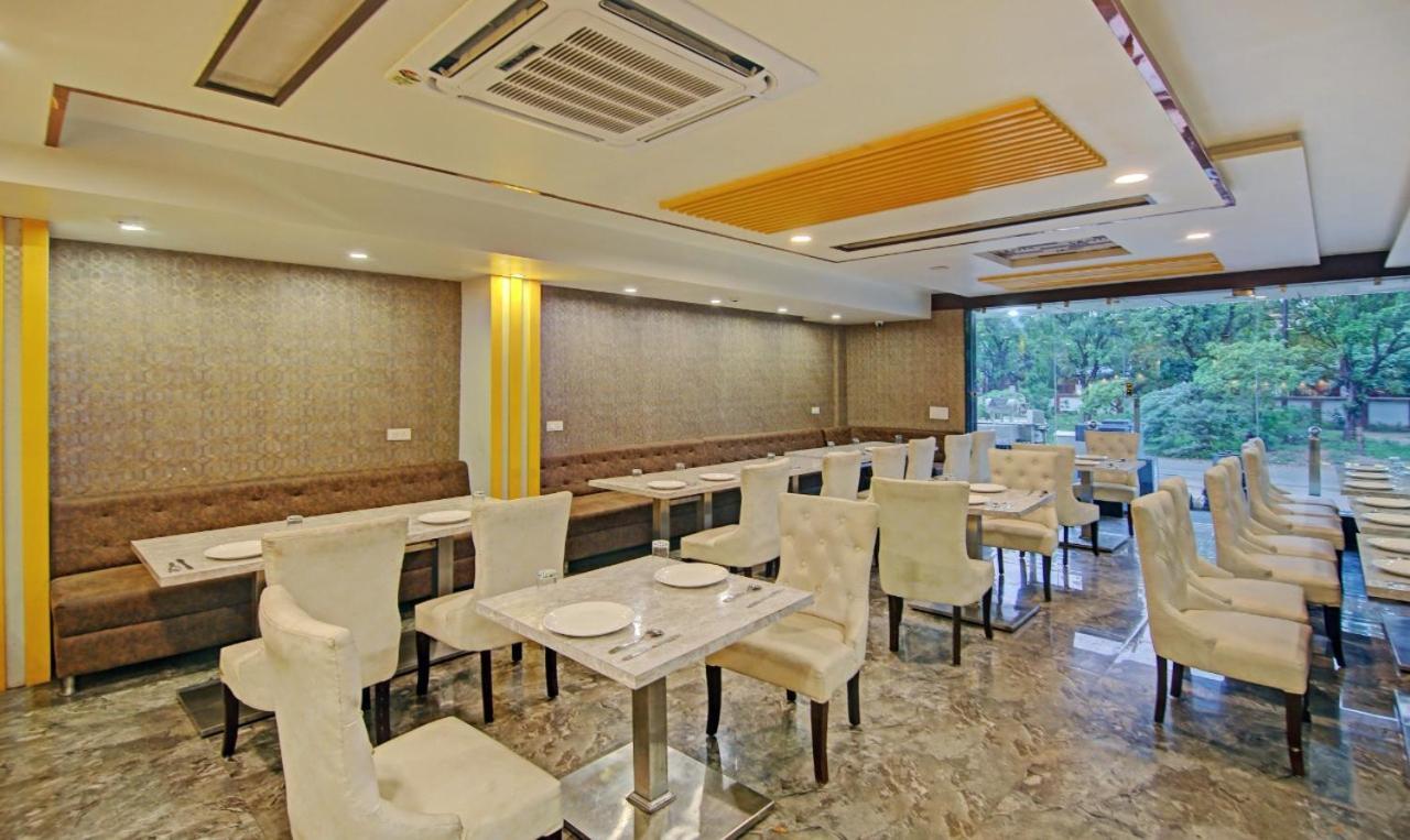 Hotel Near Taj Mahal Agra ภายนอก รูปภาพ
